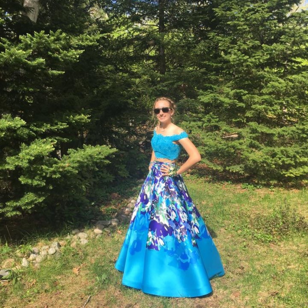 Ellie Wilde prom dress